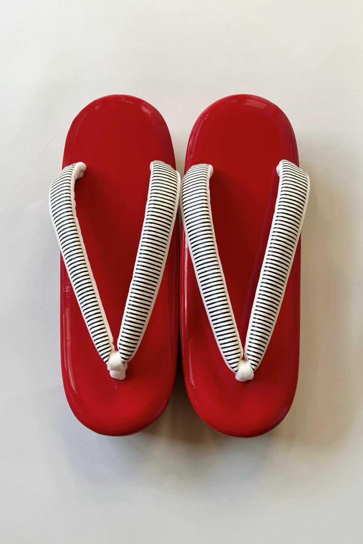 草履 エナメルレッド