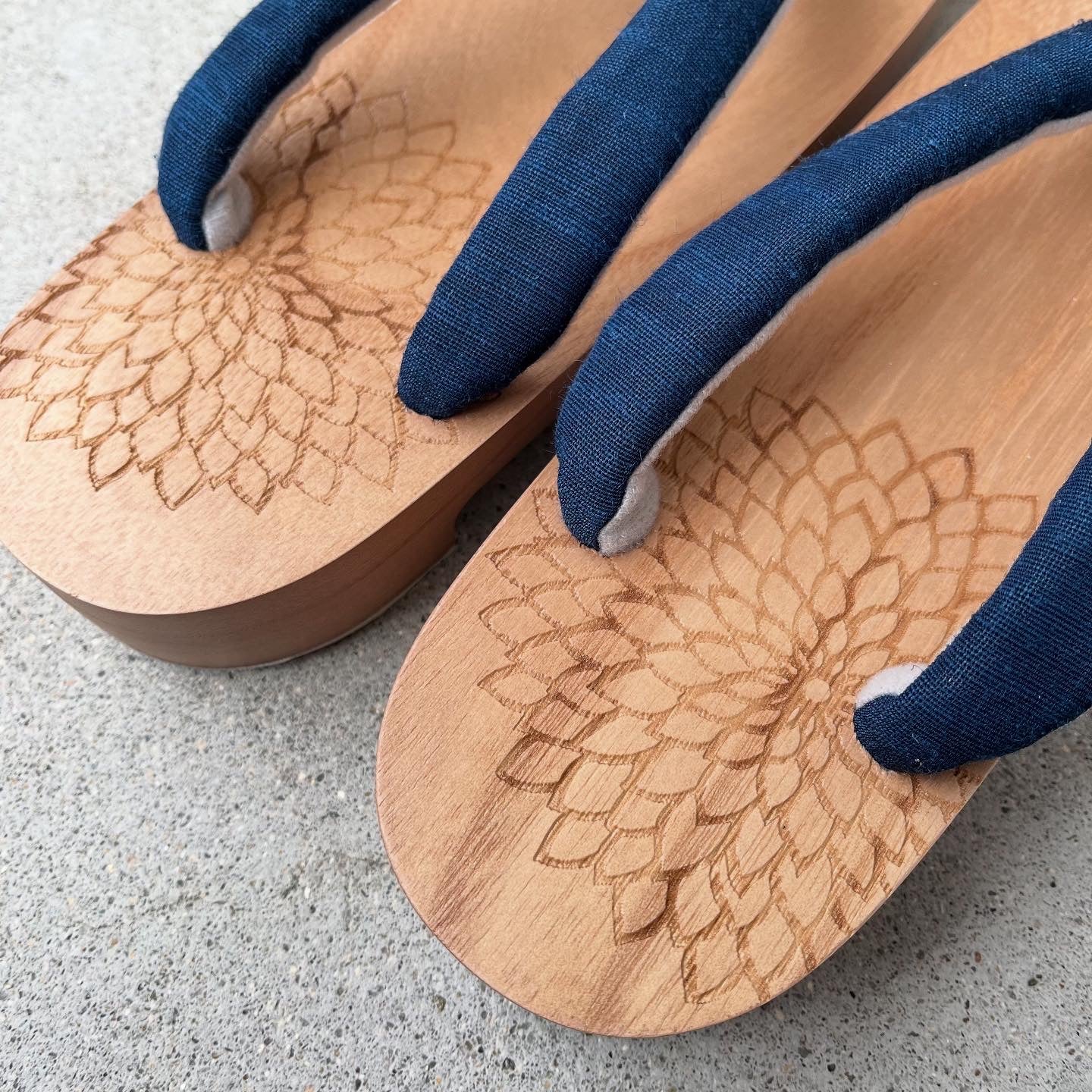 下駄 菊 ネイビー