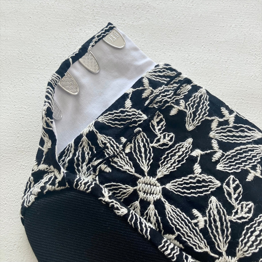 こはぜ付き足袋 マーガレット ブラック