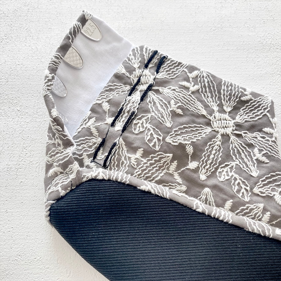 こはぜ付き足袋 マーガレット グレージュ