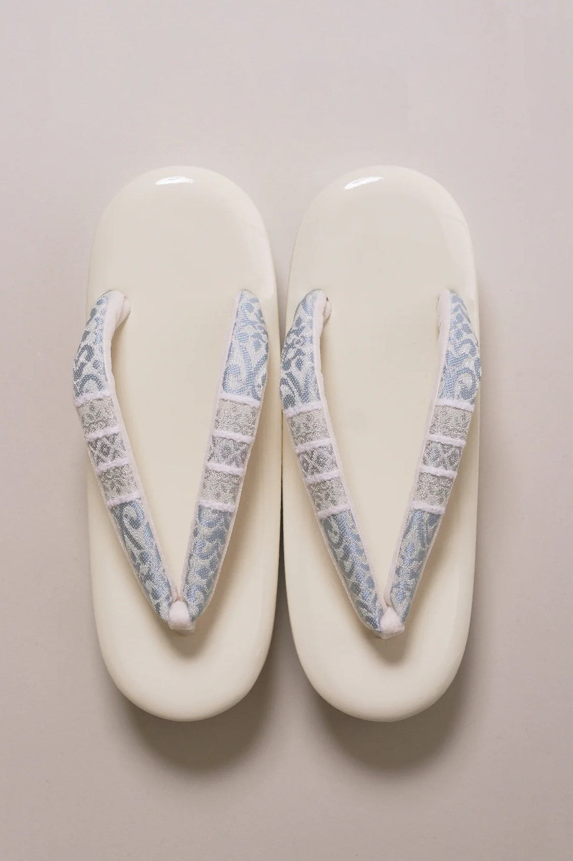 草履 ペルシャミント/エナメルオフシロ台