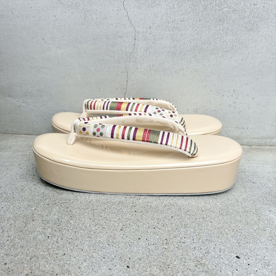 エナメル草履 すな色/カラフルドットボーダー Lサイズ