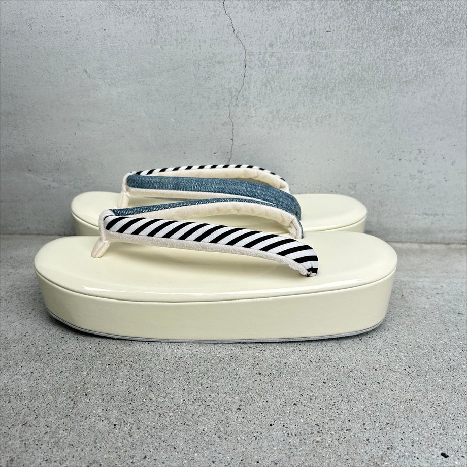 エナメル草履 オフ白/バイカラー LLサイズ