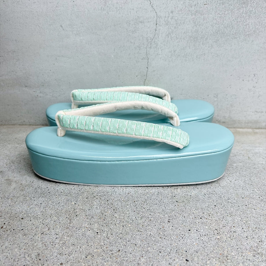 エナメル草履 そら色/波ボーダー Lサイズ