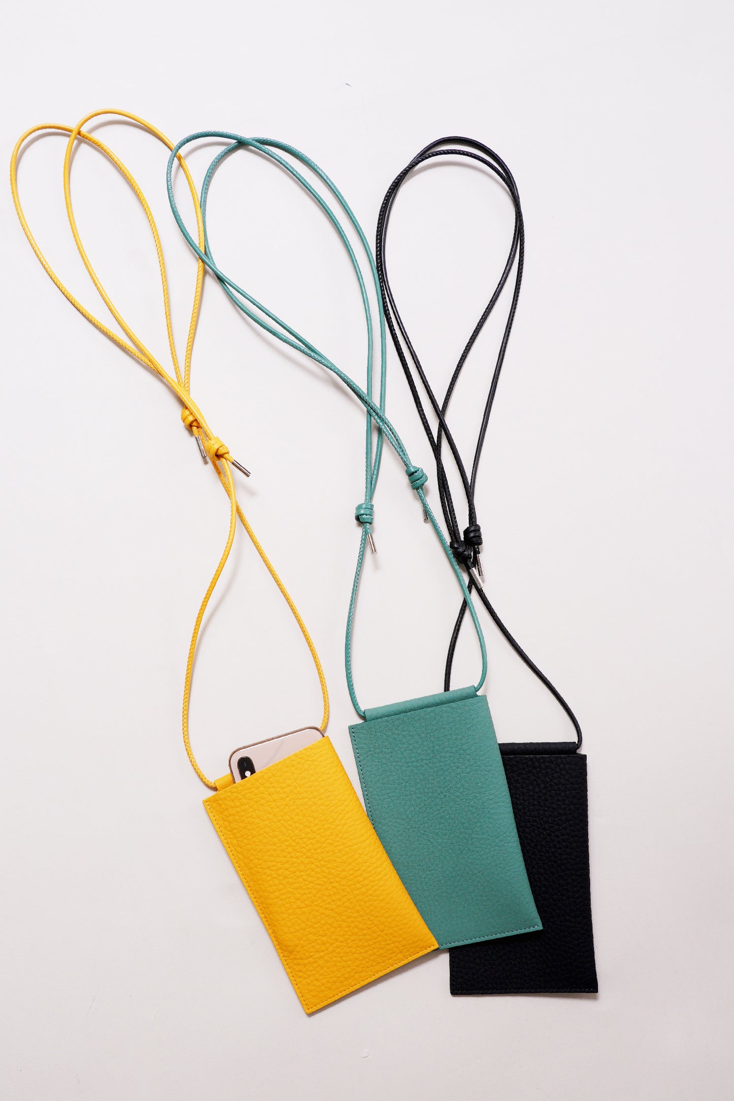 ITTI HERRIE PHONE POUCH / イエロー
