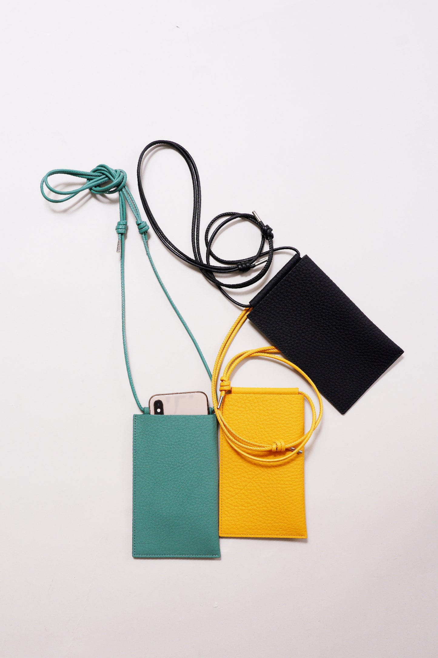 ITTI HERRIE PHONE POUCH / ブルーグリーン