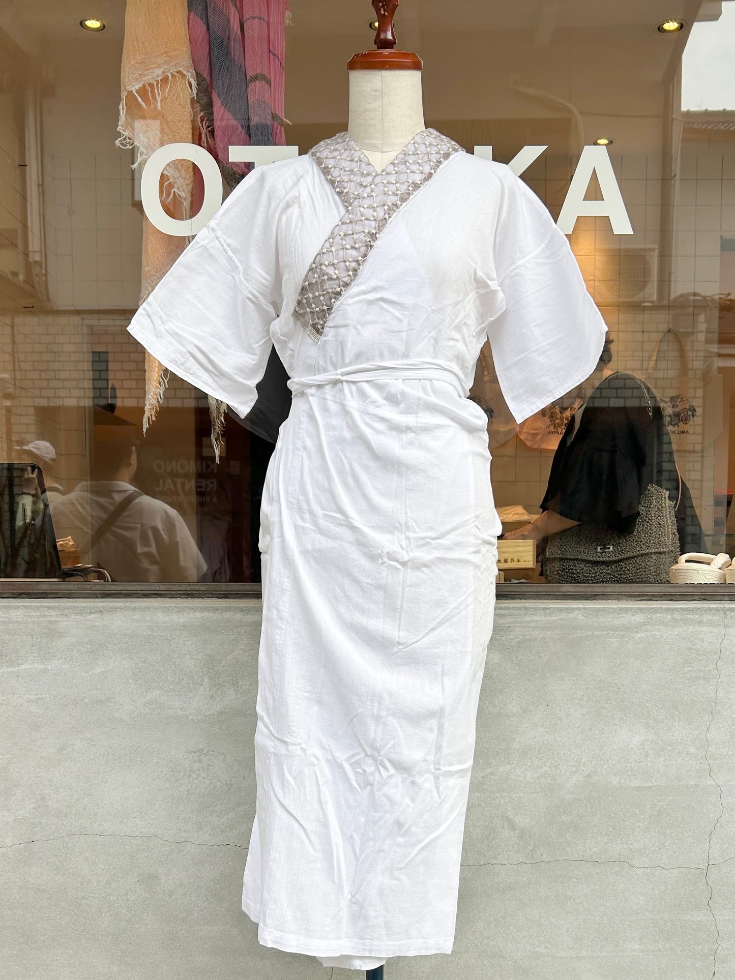 モデル着用品　半衿付スリップ　M