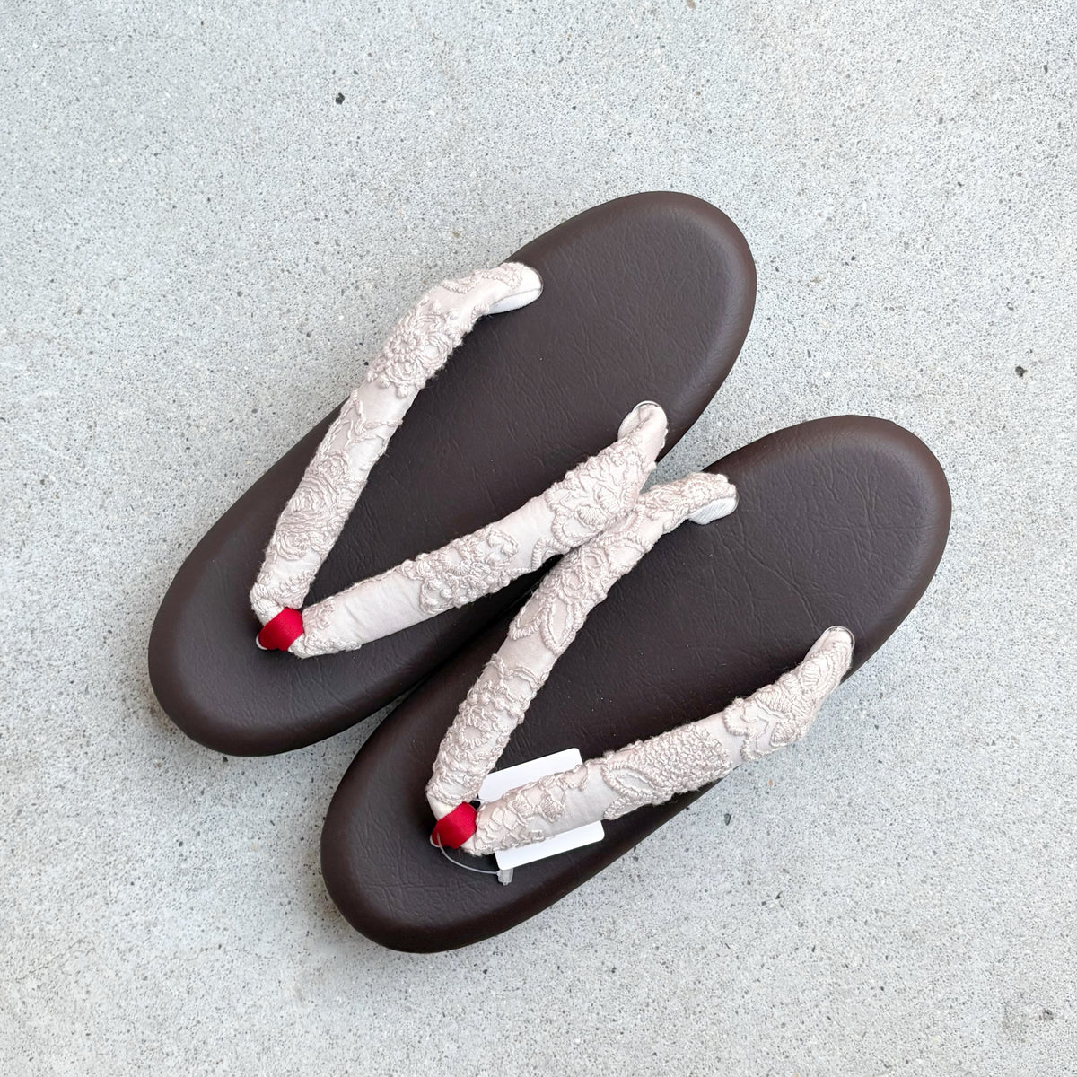 ウレタン草履　花刺繍/ベージュ×ブラウン