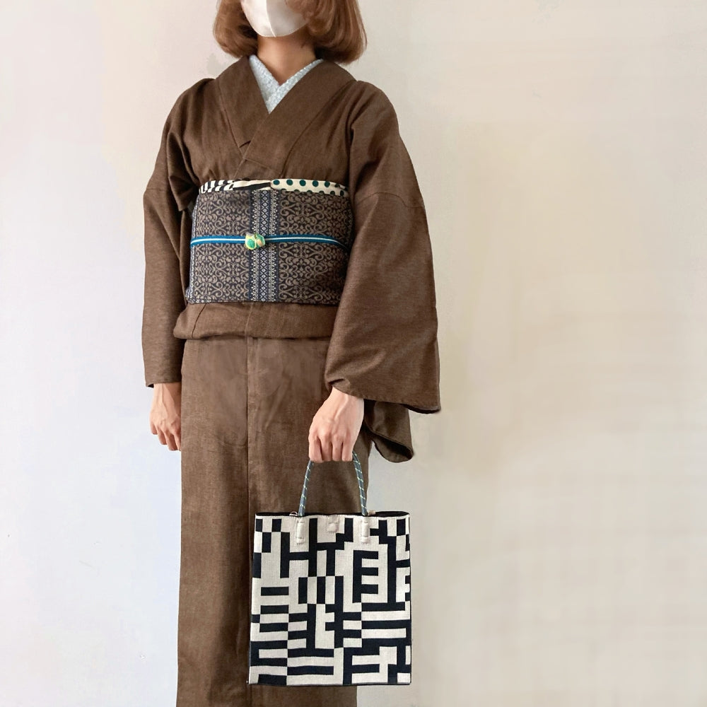 モザイクパターン　PAPER KNIT BAG