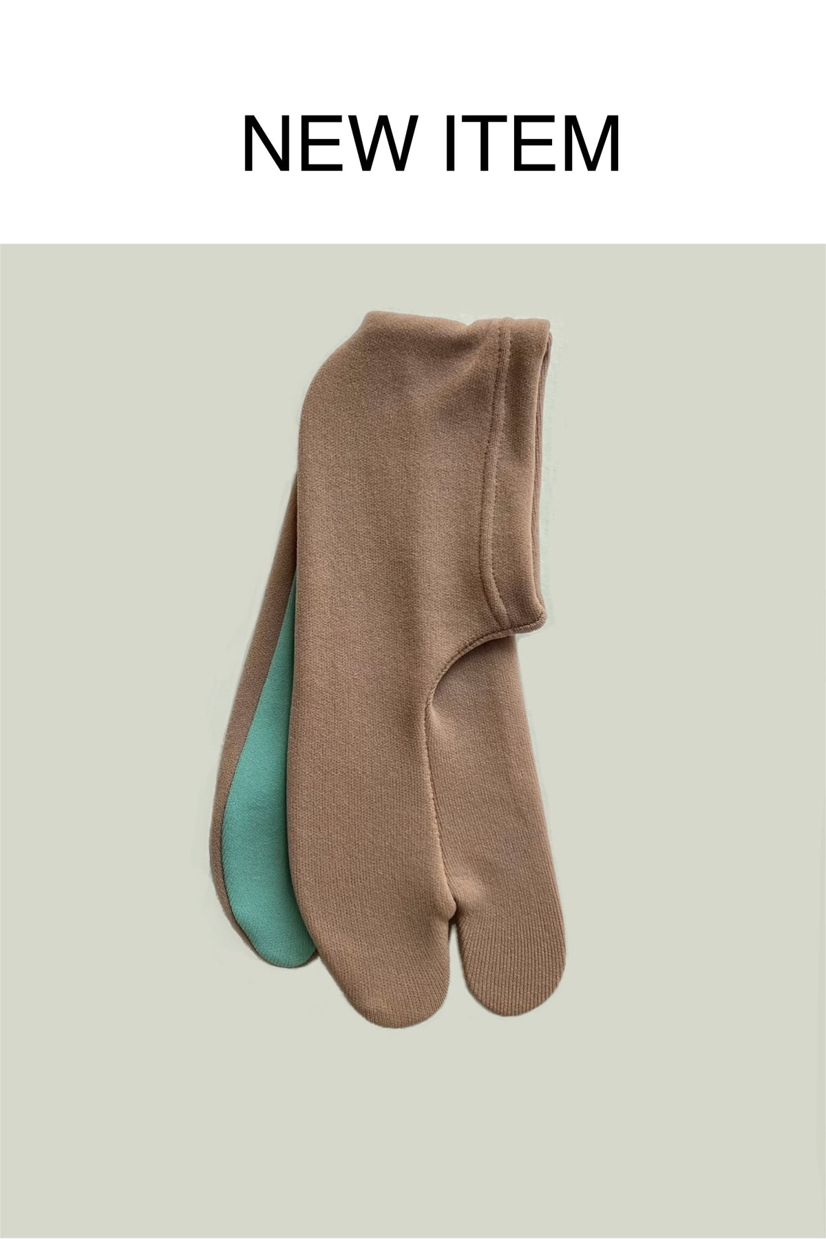 バイカラーソックス足袋　ベージュ×ターコイズ