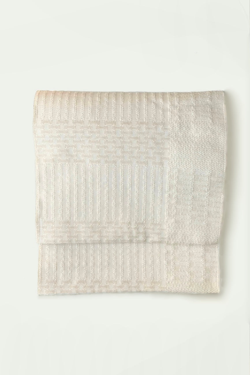 八寸名古屋帯　幾何学オフホワイト