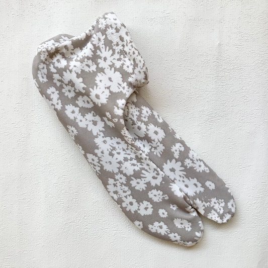 ストレッチ足袋 フラワー　ベージュ