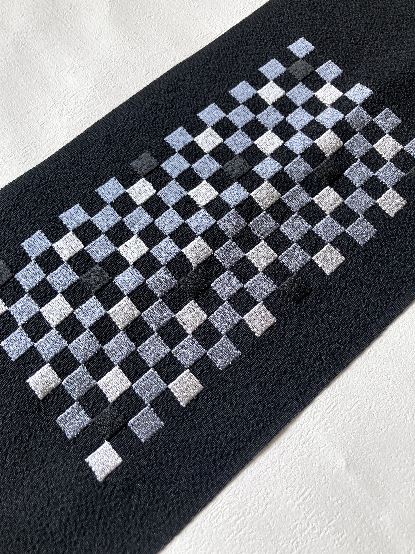 ポリエステル半衿　市松刺繡　ブラック