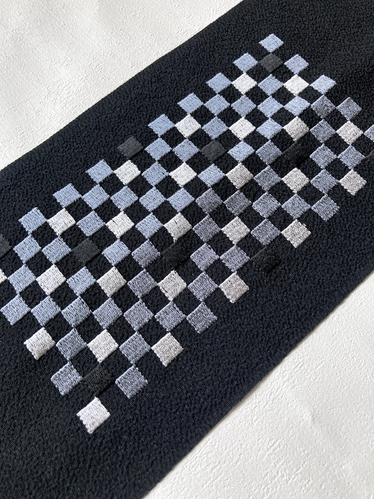 ポリエステル半衿　市松刺繡　ブラック