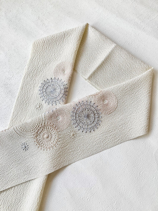 ポリエステル半衿　サークル刺繍　シルバー
