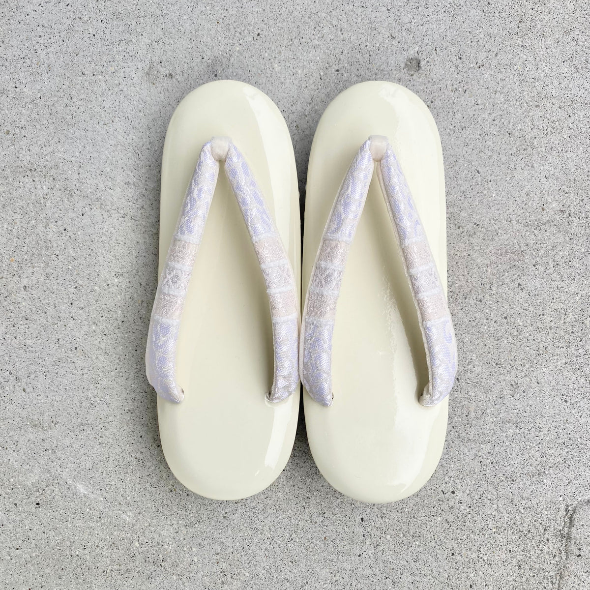 大塚呉服店オリジナル草履　ペルシャ紋ベージュ　Mサイズ