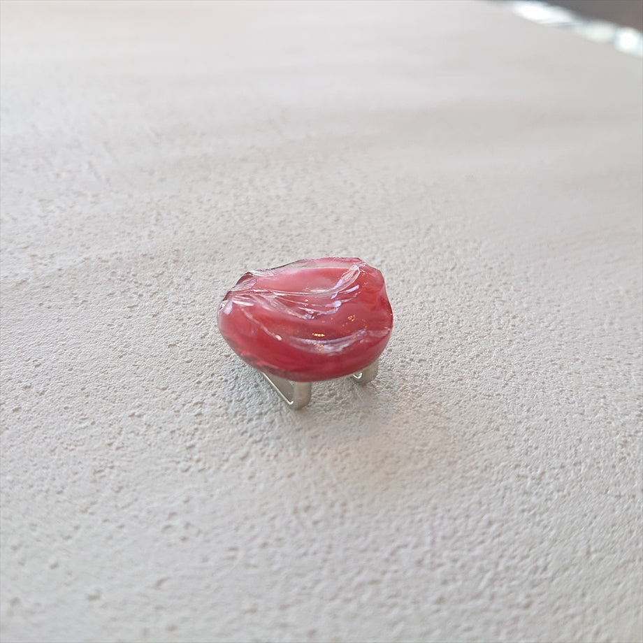 ガラス帯留　ニュアンスレッド