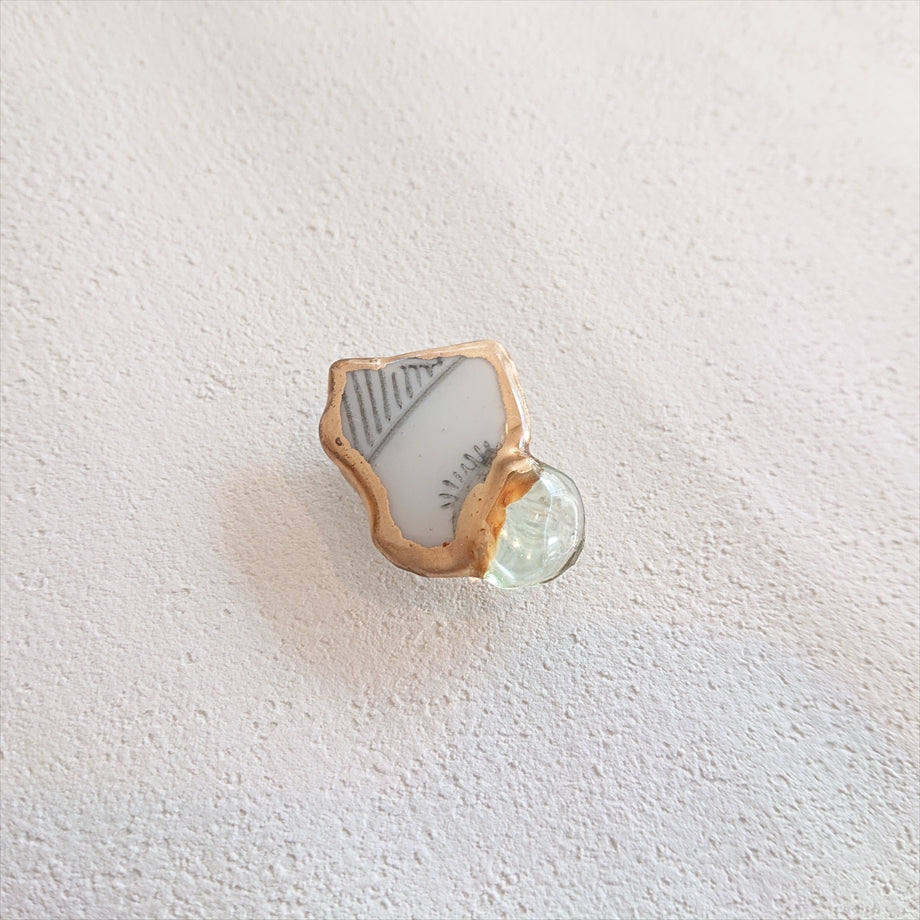 金継ぎ帯留 ホワイト×クリアミント