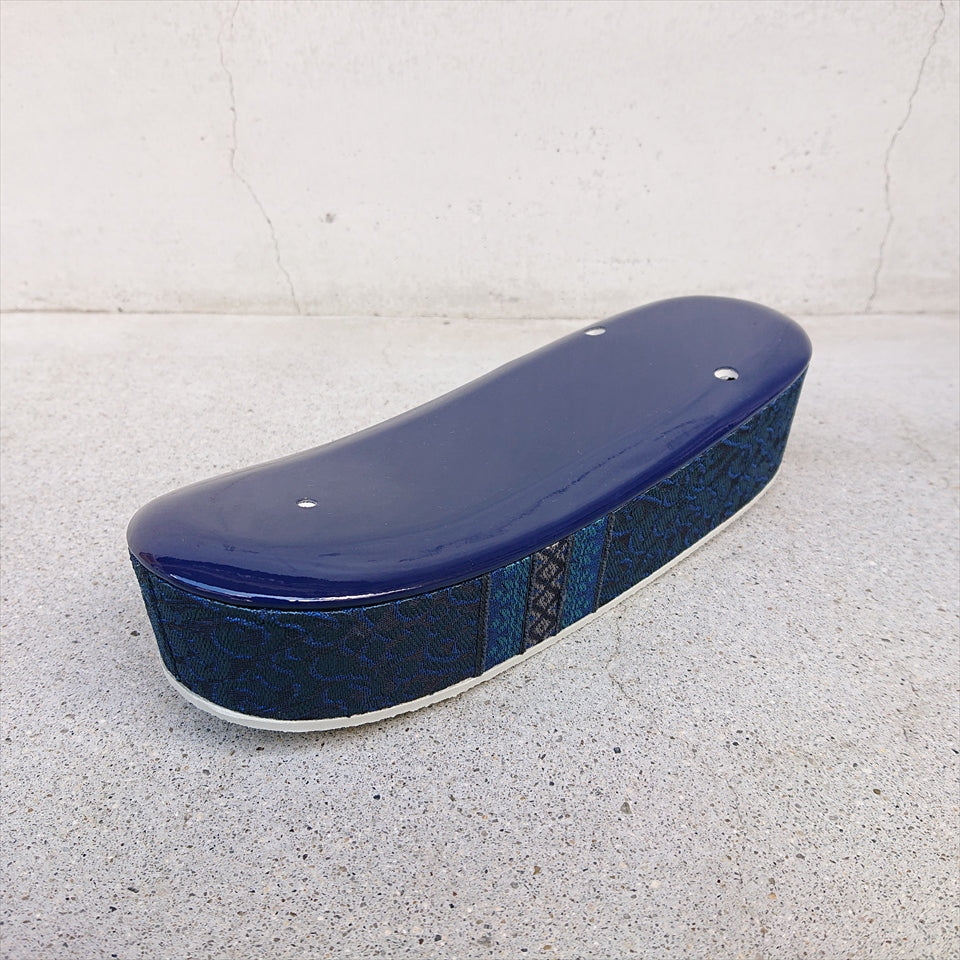 お履き物BAR  ペルシャ紋台