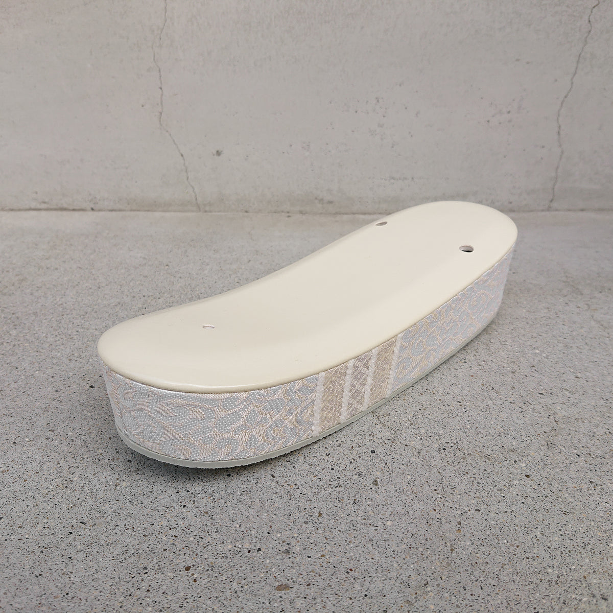 お履き物BAR  ペルシャ紋台