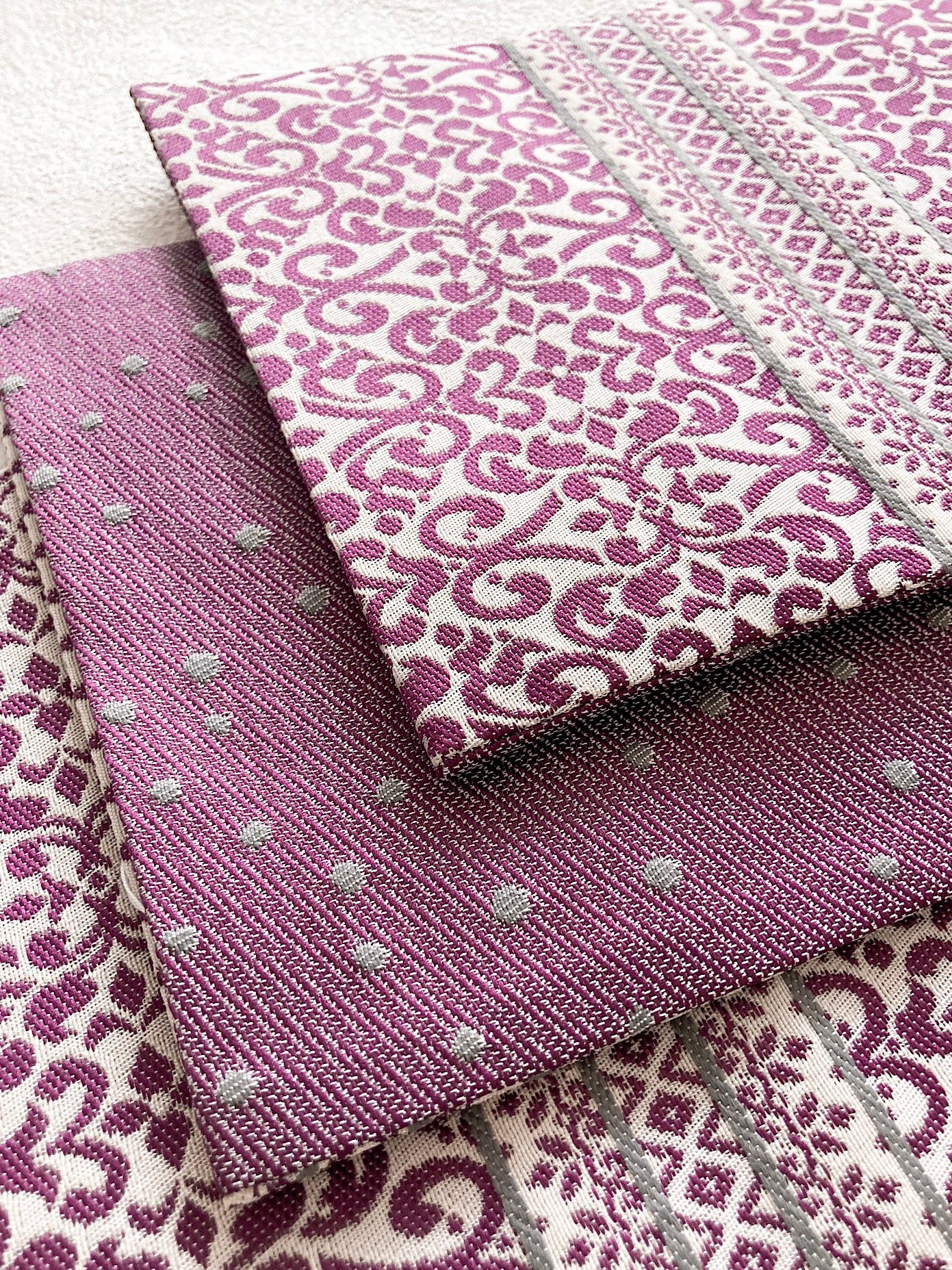 うさぎ小町×大塚呉服店コラボ半巾帯　第二弾　ペルシャ紋 ホワイトラズベリー