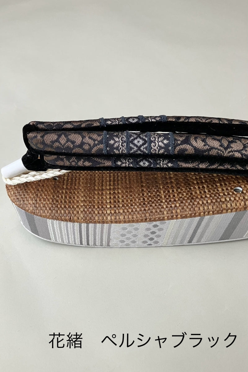 大塚呉服店の夏草履　ドットボーダー白グレー　M,Lサイズ