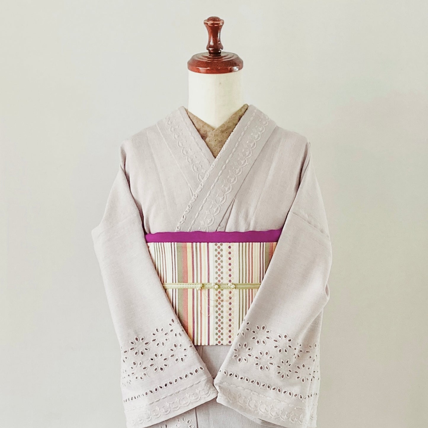 ボーダーレース単衣着物ライトグレー