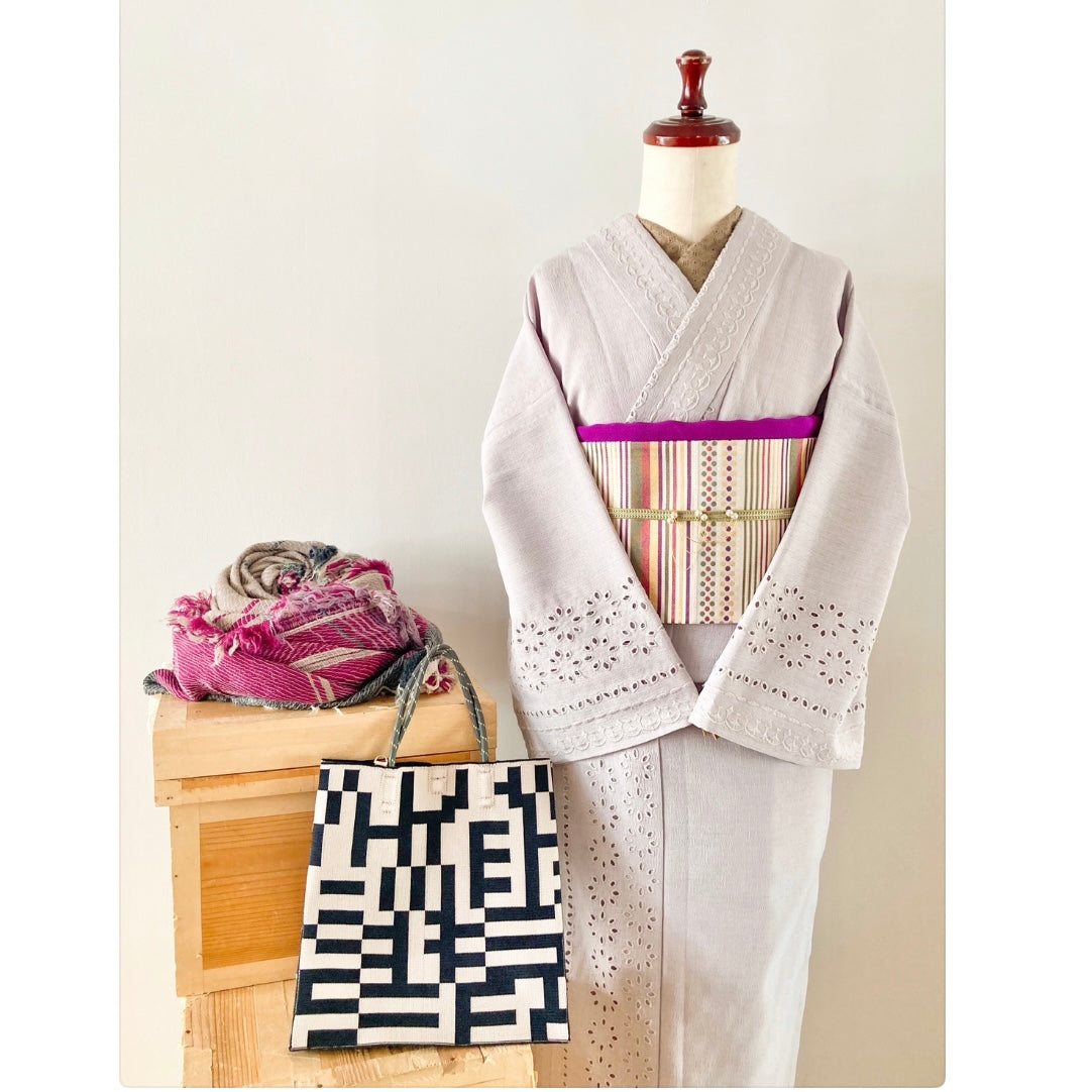 ボーダーレース単衣着物ライトグレー