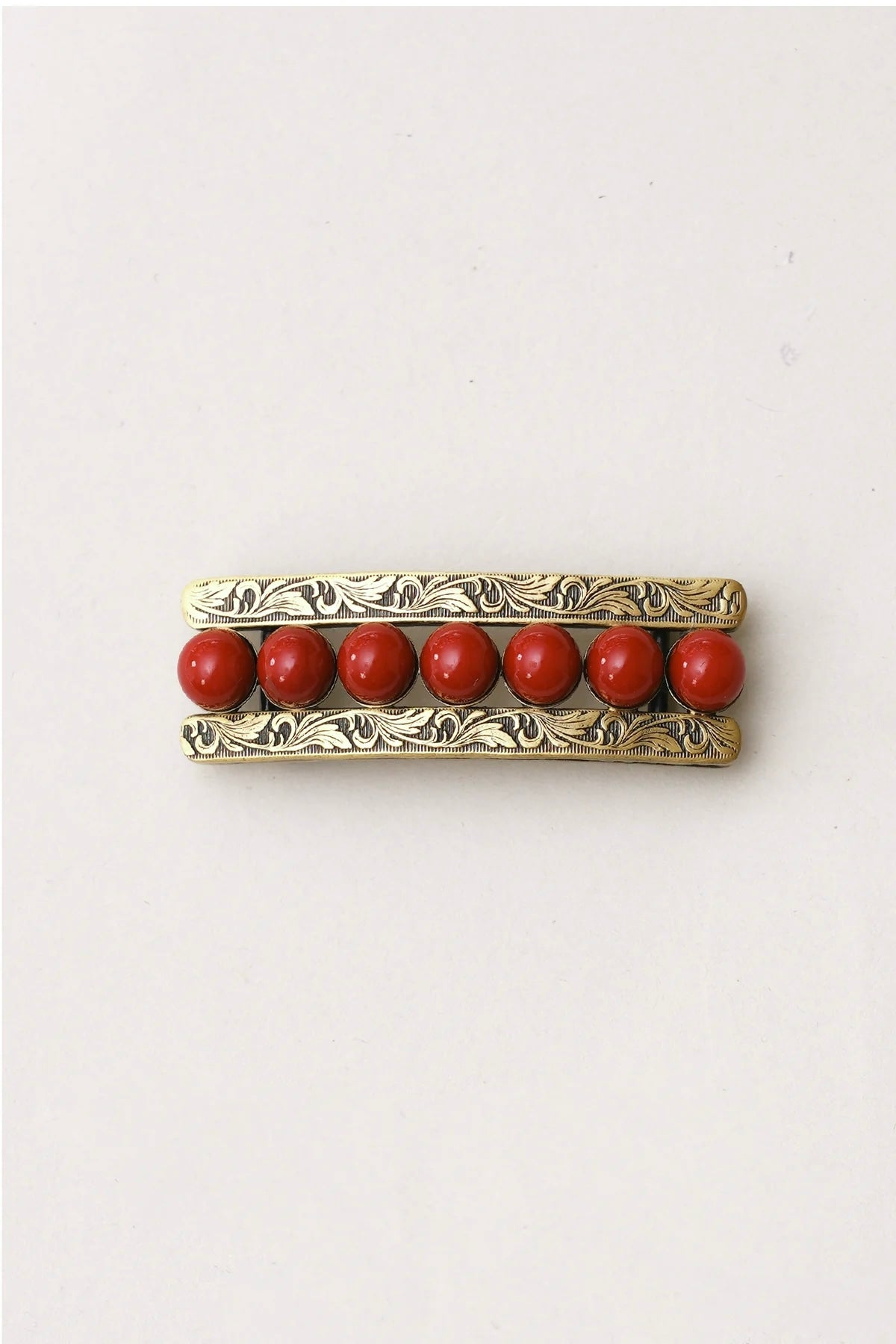 帯留 　ゴールド×赤